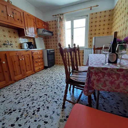 Apartment Venus 2 Adamantas (Milos)